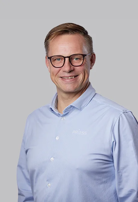 Employee at Priess